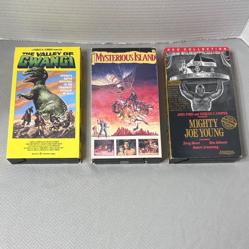 Three Classic Adventure Movie Collections
Gwangi Mysterious Island Joe Young VHS